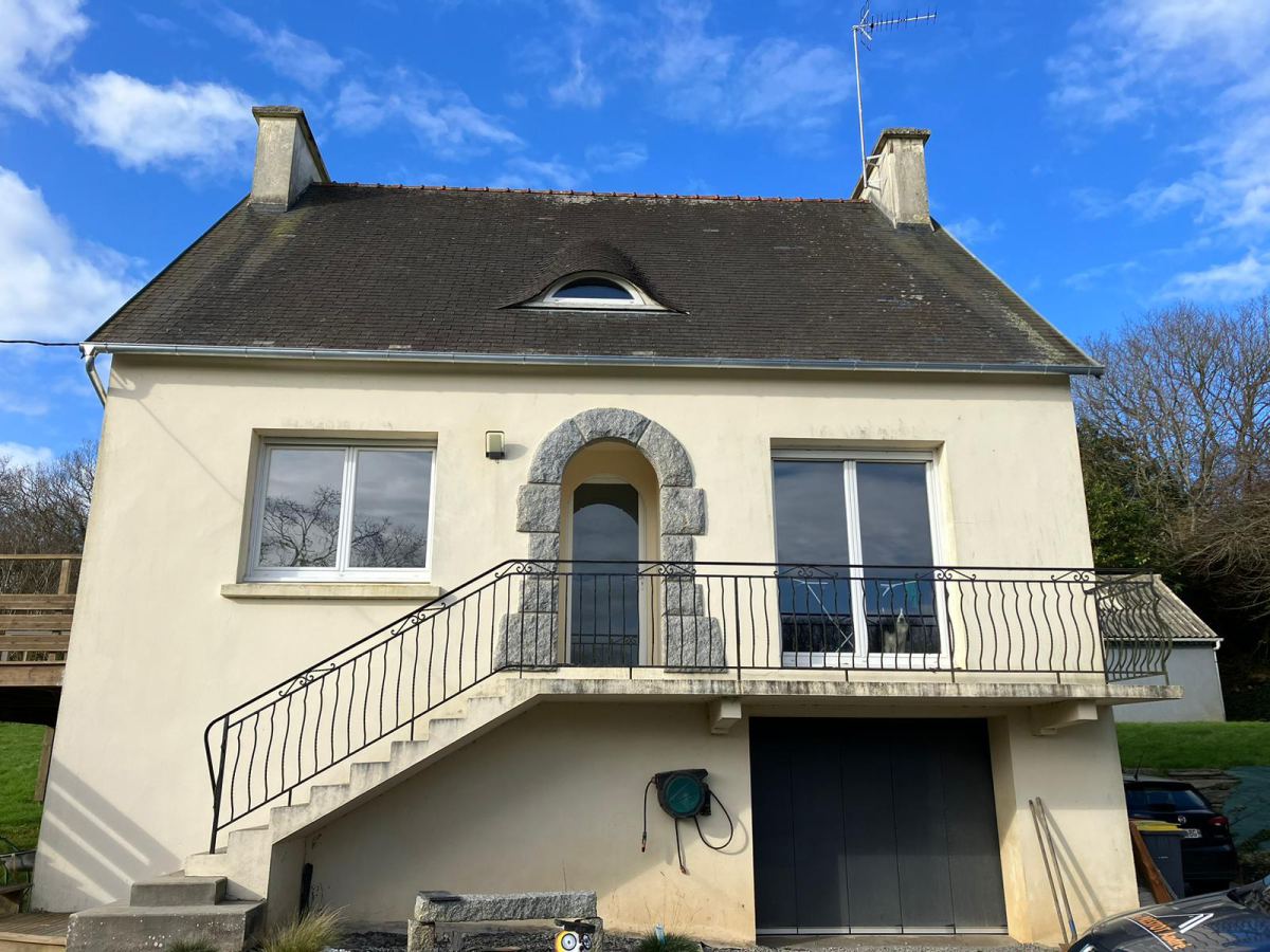 Recherche fuite toiture maison carhaix plouguer 29270